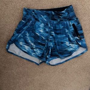 Lululemon tracker short